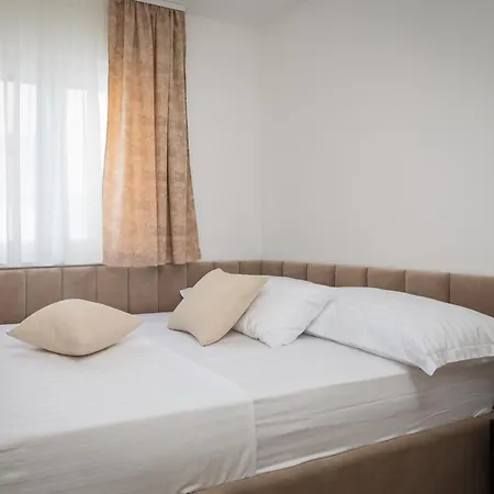 Apartment Maracella Marina