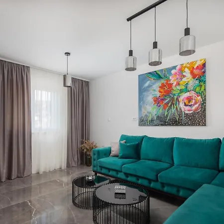 Maracella Apartment Marina