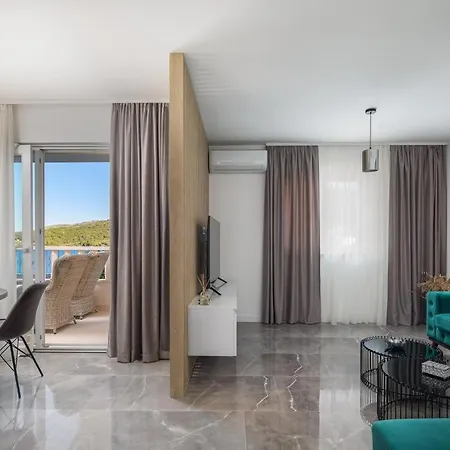 Apartment Maracella Marina