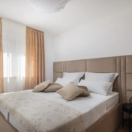 Maracella Apartment