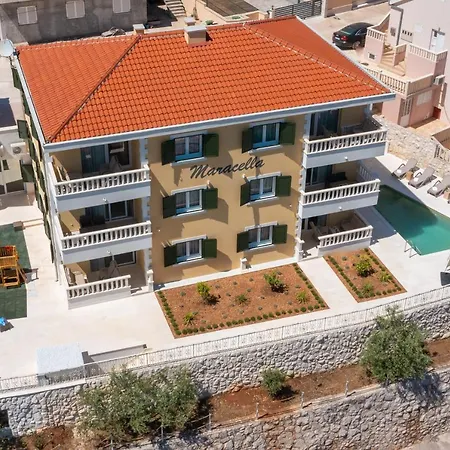 Apartment Maracella Marina